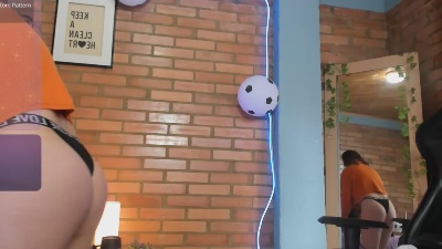 Luna_valmontt live cam on Cam4
