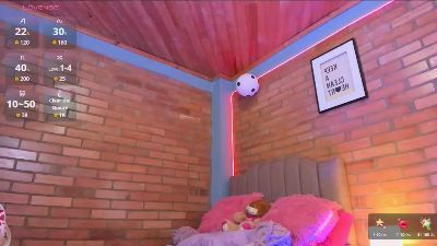 Luna_valmontt live cam on Cam4