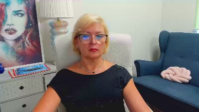 Luna_xFantasy live cam on Cam4