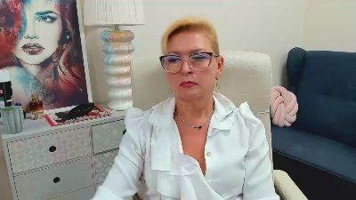 Luna_xFantasy live cam on Cam4