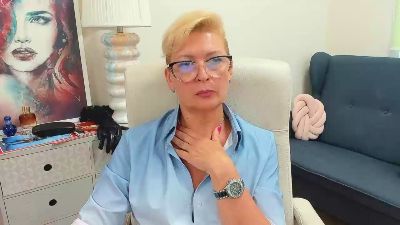 Luna_xFantasy live cam on Cam4