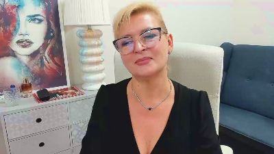 Luna_xFantasy live cam on Cam4