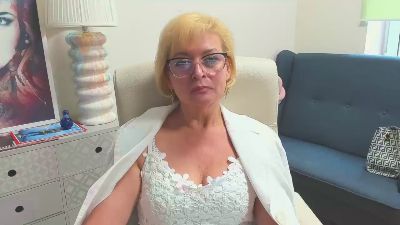 Luna_xFantasy live cam on Cam4