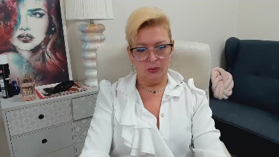 Luna_xFantasy live cam on Cam4