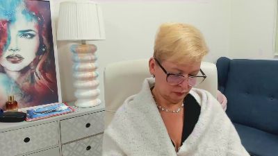 Luna_xFantasy live cam on Cam4