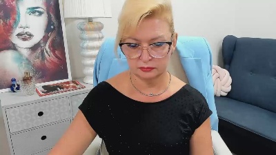 Luna_xFantasy live cam on Cam4