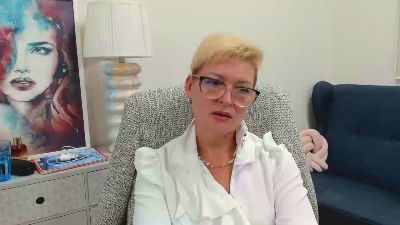 Luna_xFantasy live cam on Cam4