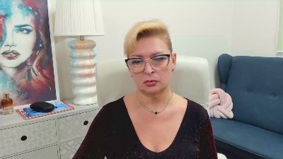 Luna_xFantasy live cam on Cam4