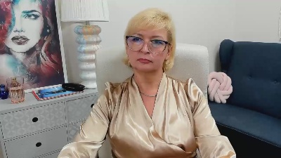 Luna_xFantasy live cam on Cam4