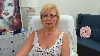 Luna_xFantasy live cam on Cam4