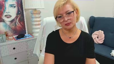 Luna_xFantasy live cam on Cam4