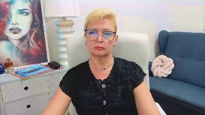 Luna_xFantasy live cam on Cam4
