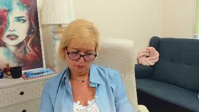 Luna_xFantasy live cam on Cam4