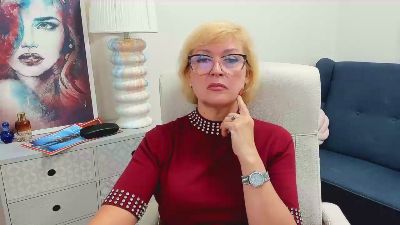 Luna_xFantasy live cam on Cam4