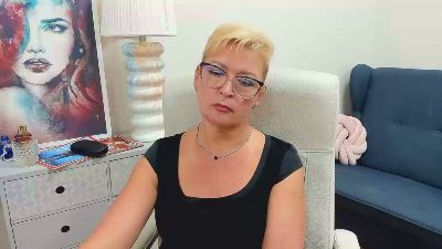 Luna_xFantasy live cam on Cam4