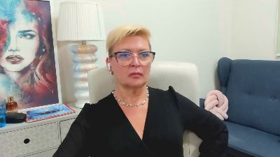 Luna_xFantasy live cam on Cam4