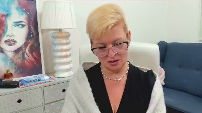 Luna_xFantasy live cam on Cam4