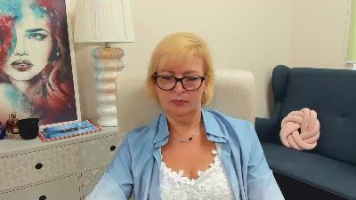 Luna_xFantasy live cam on Cam4