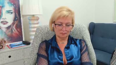 Luna_xFantasy live cam on Cam4