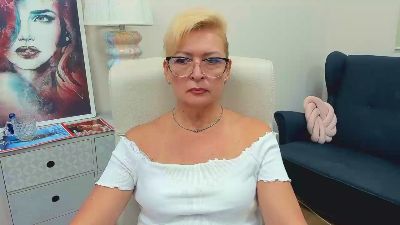 Luna_xFantasy live cam on Cam4