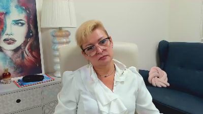 Luna_xFantasy live cam on Cam4