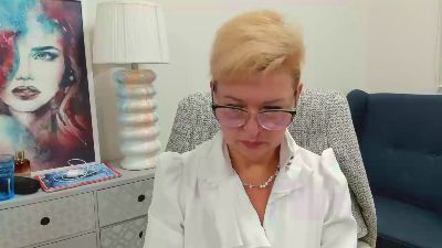 Luna_xFantasy live cam on Cam4