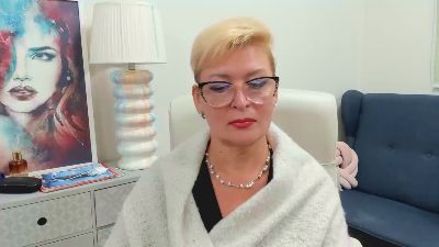 Luna_xFantasy live cam on Cam4