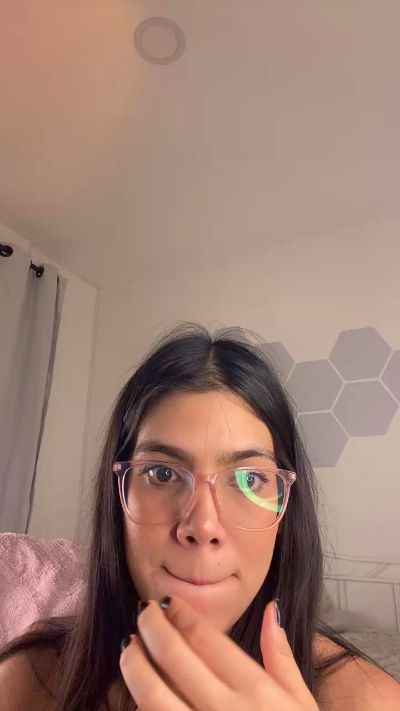 Lunabliss_ webcam mujer en vivo desde Colombia