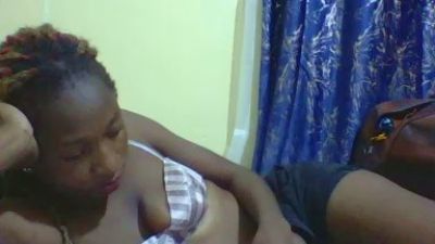 Lunah_kittty live cam on Cam4