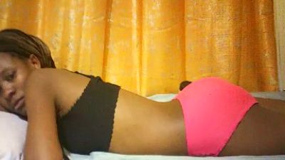 Lunah_kittty live cam on Cam4