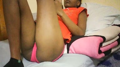 Lunah_kittty live cam on Cam4