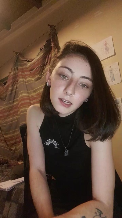 Lunaoscura2024 live cam on Cam4