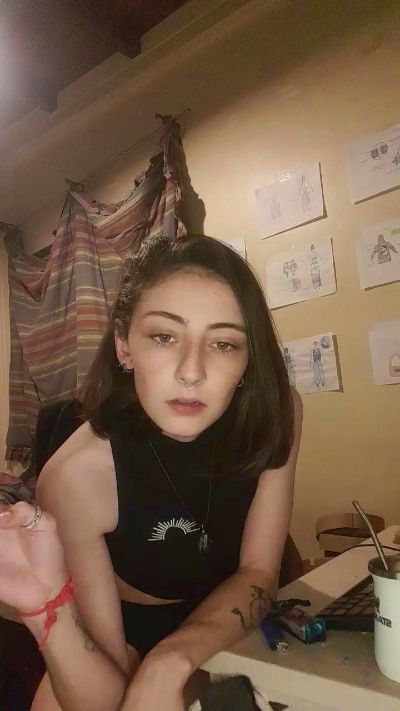 Lunaoscura2024 live cam on Cam4