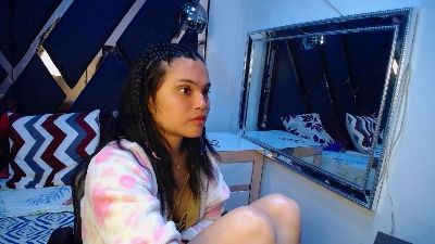 Lunateen_ live cam on Cam4