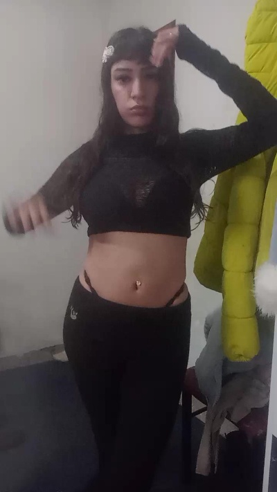 Lunati19 live cam on Cam4