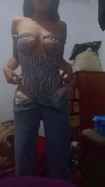 Lunati19 live cam on Cam4