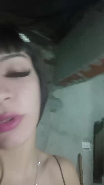 Lunati19 live cam on Cam4