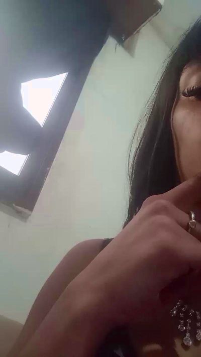Lunati19 live cam on Cam4