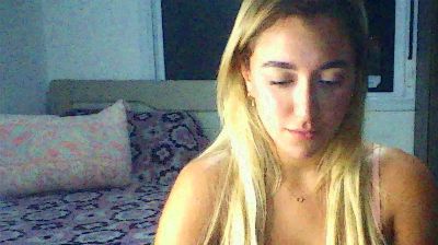 Lunavelvvett live cam on Cam4