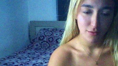 Lunavelvvett live cam on Cam4