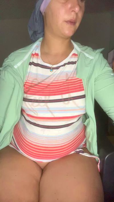 LuneTentatrice live cam on Cam4