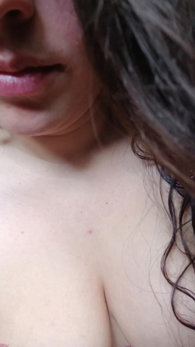 Luneysalvaje live cam on Cam4