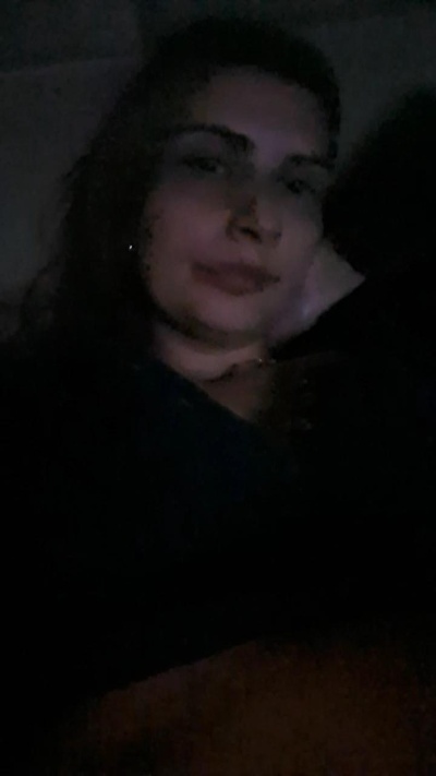 Lunita1999 live cam on Cam4