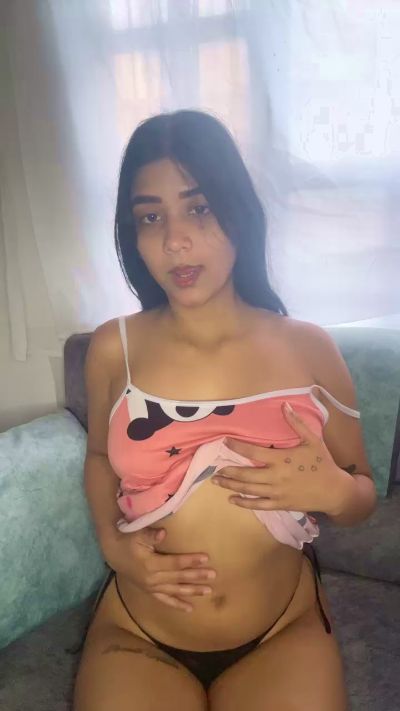 Lunita999 live cam on Cam4