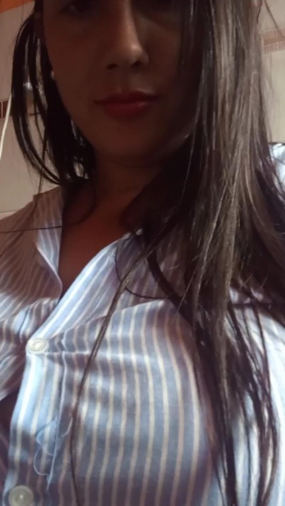 Lupita74 live cam on Cam4