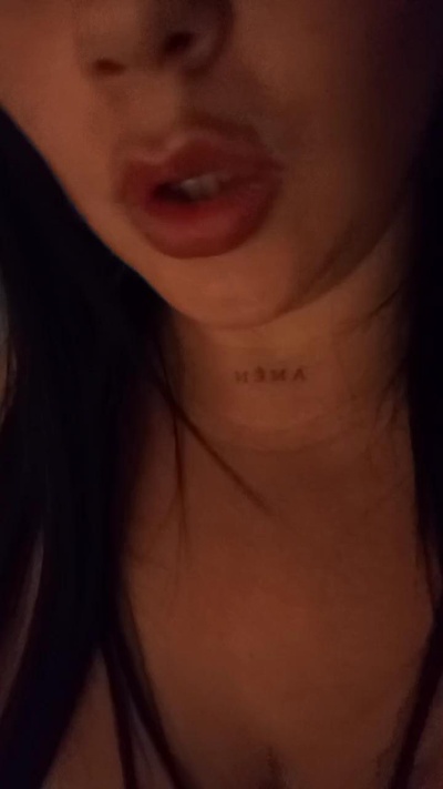 Lupita74 live cam on Cam4