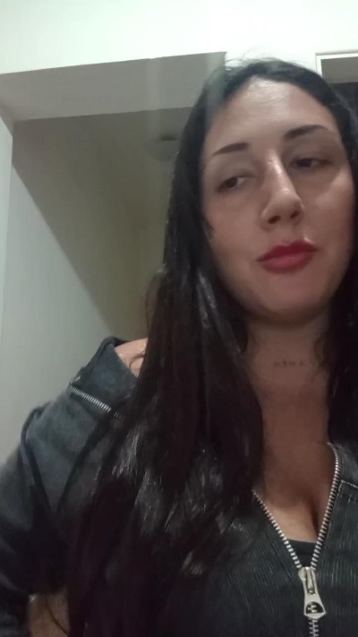 Lupita74 live cam on Cam4