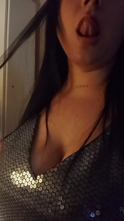 Lupita74 live cam on Cam4