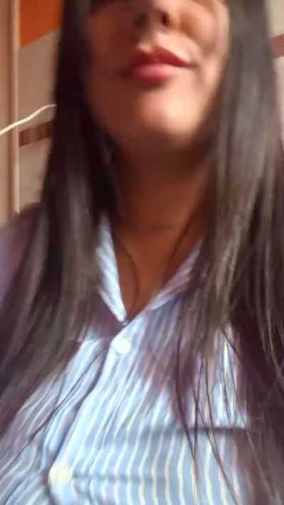 Lupita74 live cam on Cam4