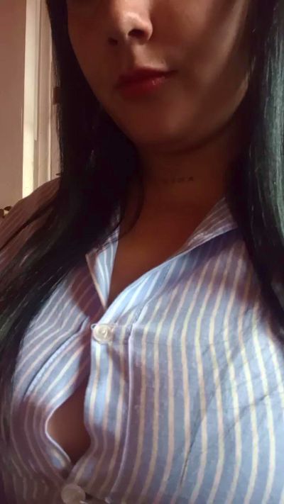 Lupita74 live cam on Cam4